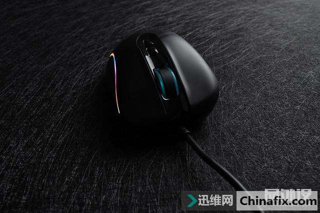 塔兰特Ember游戏鼠标拆解测评