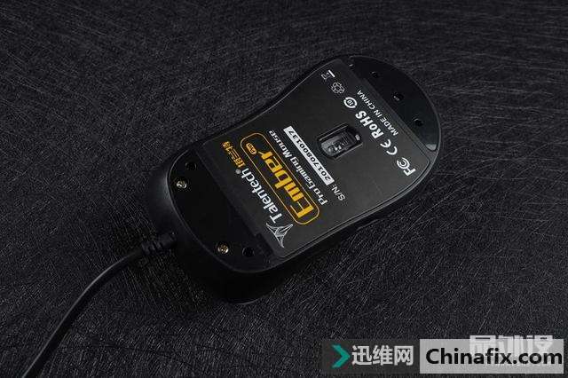 塔兰特Ember游戏鼠标拆解测评