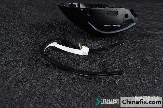 塔兰特Ember游戏鼠标拆解测评