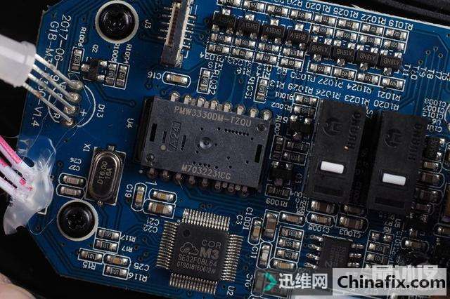 塔兰特Ember游戏鼠标拆解测评