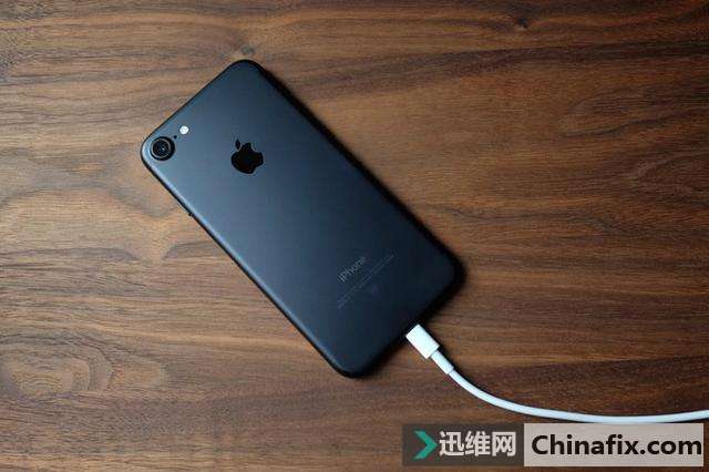 iPhone手机声音听不清?教你一招,音量立马大1倍