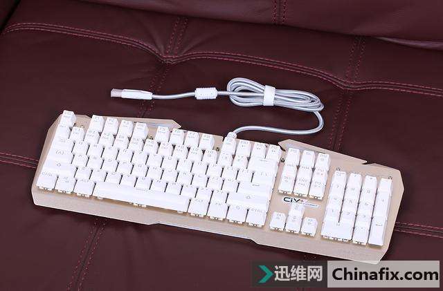 机械键盘可以自己换轴啦,还不知道你就凹凸了