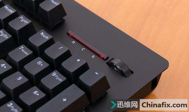 换轴进行时,异极战魔者可换轴机械键盘上手玩