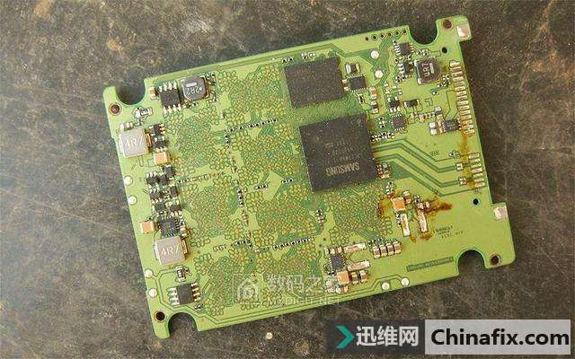 随便刷什么都成功！三星DDR3内存条的SPD芯片更换