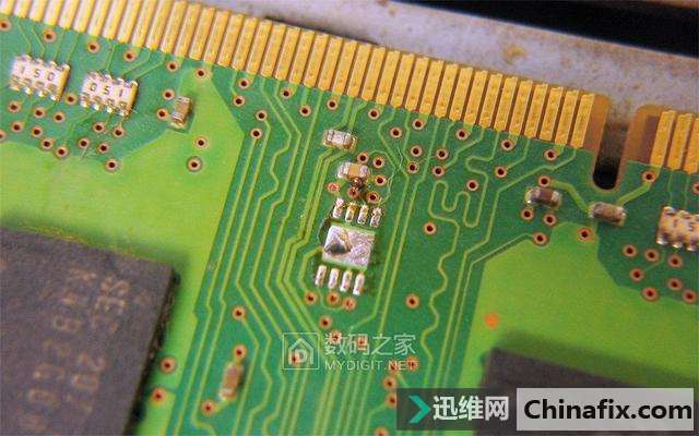 随便刷什么都成功！三星DDR3内存条的SPD芯片更换