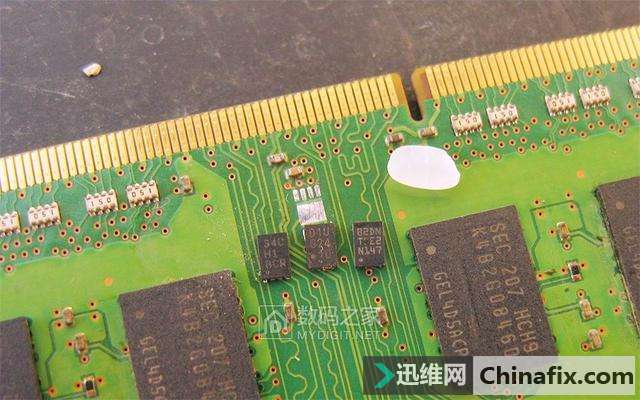 随便刷什么都成功！三星DDR3内存条的SPD芯片更换