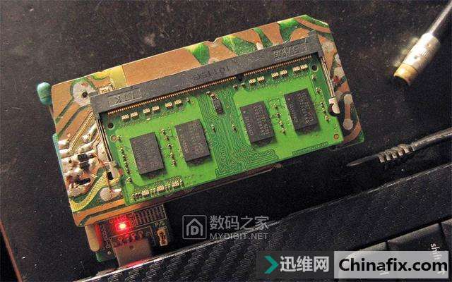 随便刷什么都成功！三星DDR3内存条的SPD芯片更换