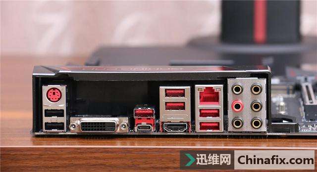 体验高刷新显示器,今天装了一台《守望先锋》稳跑 240 FPS 的机器