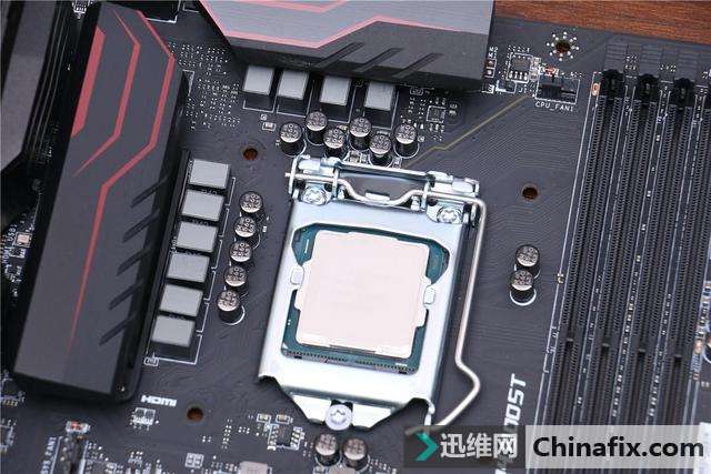 体验高刷新显示器,今天装了一台《守望先锋》稳跑 240 FPS 的机器