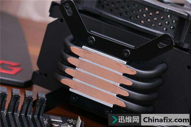 体验高刷新显示器,今天装了一台《守望先锋》稳跑 240 FPS 的机器