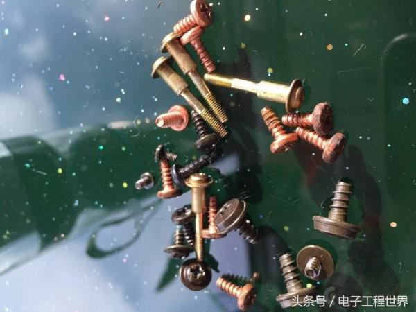 拆修1990年产有机械问题的先锋双仓门CD机
