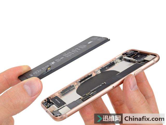 iPhone8拆解内部居然没变化?那还买不买