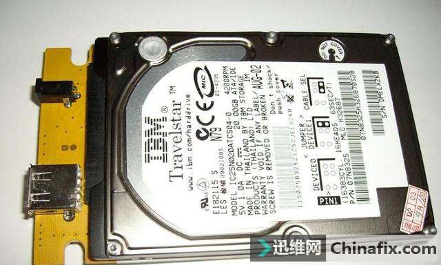 原来IBM也出过移动硬盘不过usb1.1的接口能干什么飞线改成usb2.0