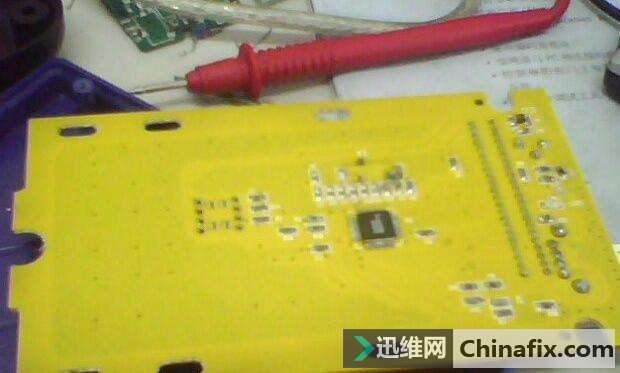 原来IBM也出过移动硬盘不过usb1.1的接口能干什么飞线改成usb2.0
