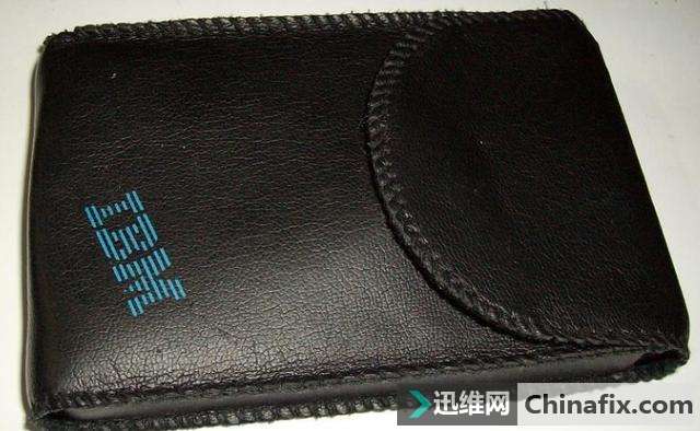 原来IBM也出过移动硬盘不过usb1.1的接口能干什么飞线改成usb2.0