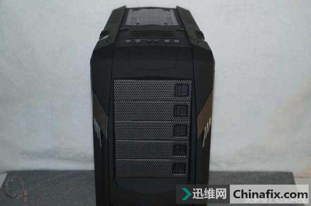 全塔机箱其实并不实用,又大又重还占地方