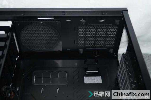 全塔机箱其实并不实用,又大又重还占地方