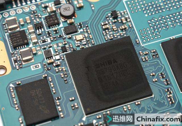 为什么固态硬盘不用透明塑料外壳?