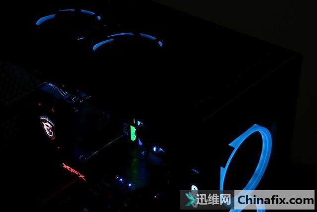 由内到外的光污染,爱国者月光宝盒 RGB 机箱装机赏析