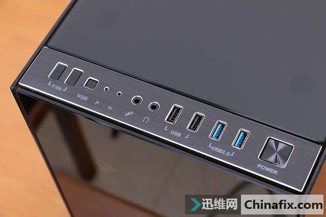由内到外的光污染,爱国者月光宝盒 RGB 机箱装机赏析