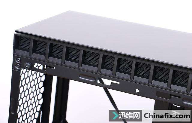 由内到外的光污染,爱国者月光宝盒 RGB 机箱装机赏析