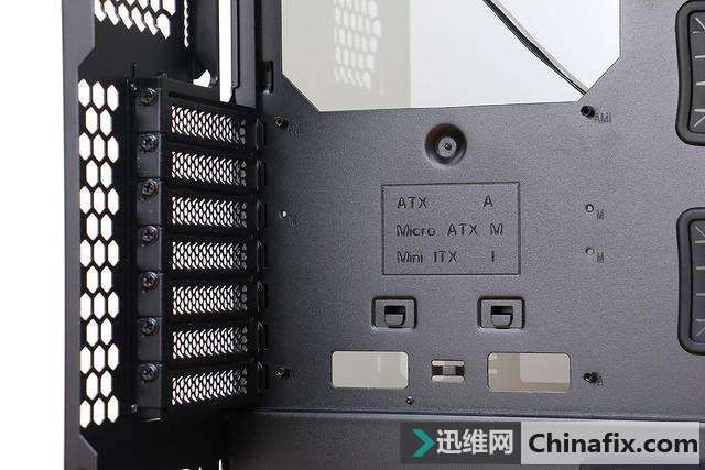 由内到外的光污染,爱国者月光宝盒 RGB 机箱装机赏析