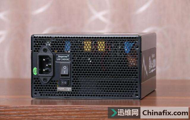 GTX 1080 Ti 加持,鑫谷昆仑 KL-1080W 电源装机测验