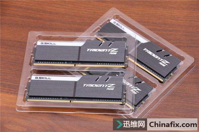 玩转 RGB,M-ATX 炫光小钢炮装机记