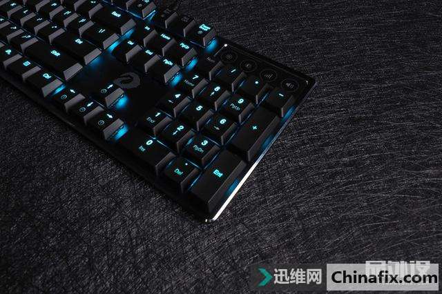 达尔优EK820 104key Touch机械键盘开箱测评
