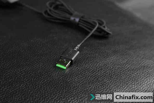 为吃鸡而生 吃鸡神器:Razer巴塞利斯蛇测评