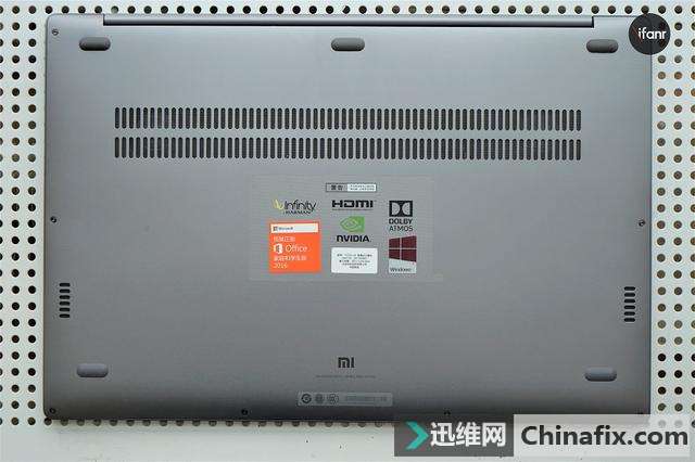 小米笔记本Pro测评:外型简洁如钢板,轻松“吃鸡”很流畅