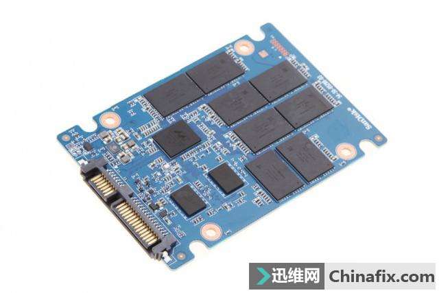 /ͬʱ3D NAND SSD1TBƷײ