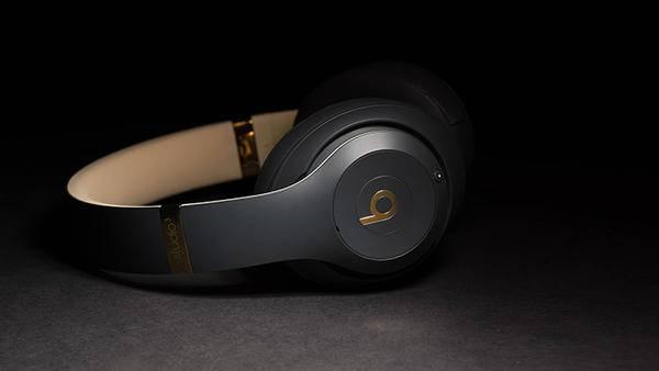 喜迎 iPhone 8?苹果发新 Beats Studio 3 Wireless 降噪耳机