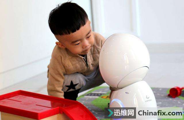 360生态链下的人工智能机器人