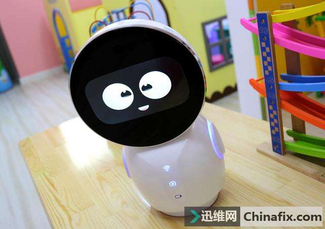 360生态链下的人工智能机器人