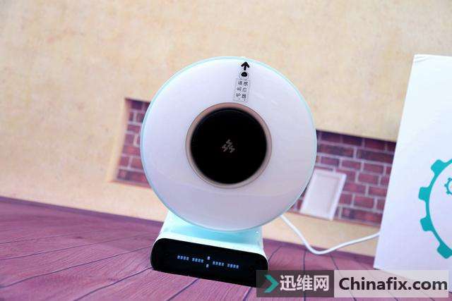 智能家居带给人们生活的方便——诸葛小明照明机器人