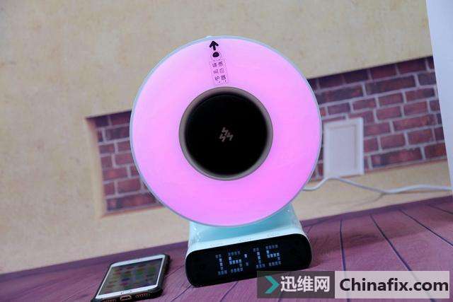 智能家居带给人们生活的方便——诸葛小明照明机器人