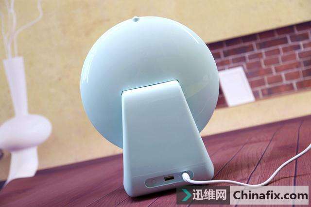 智能家居带给人们生活的方便——诸葛小明照明机器人