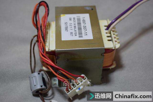 索尼USB解码功放器UDA-1拆解赏析-迅维网-IT