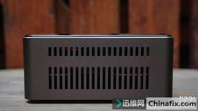 Intel 英特尔 NUC7i7BNH 微型电脑 开箱测评拆解