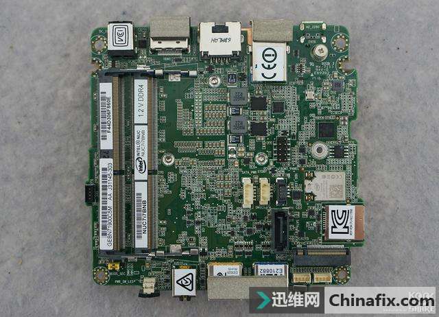 Intel 英特尔 NUC7i7BNH 微型电脑 开箱测评拆解