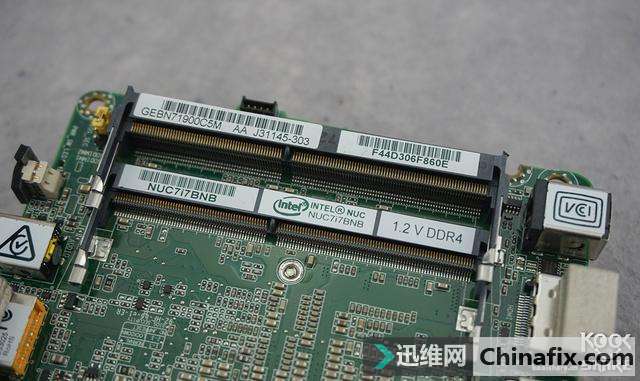 Intel 英特尔 NUC7i7BNH 微型电脑 开箱测评拆解