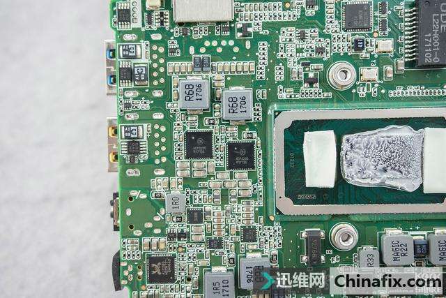 Intel 英特尔 NUC7i7BNH 微型电脑 开箱测评拆解