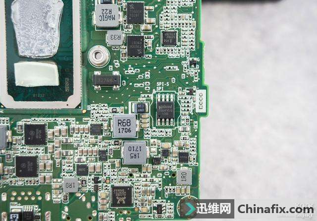 Intel 英特尔 NUC7i7BNH 微型电脑 开箱测评拆解