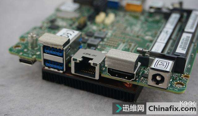 Intel 英特尔 NUC7i7BNH 微型电脑 开箱测评拆解