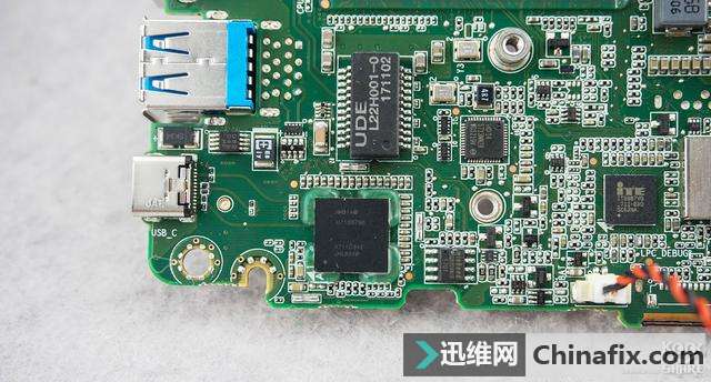 Intel 英特尔 NUC7i7BNH 微型电脑 开箱测评拆解