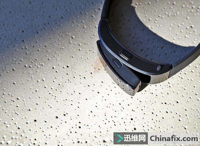 华为手环 B3 青春版图赏:499元,依旧是手环 + 蓝牙耳机两种模式