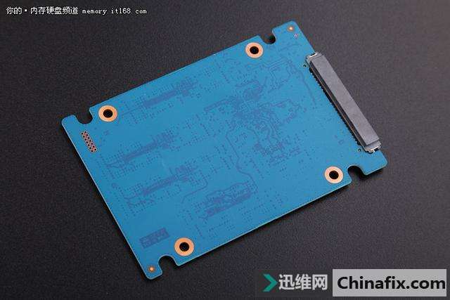 64ѵ WD Blue 3D NAND SSD 1TB