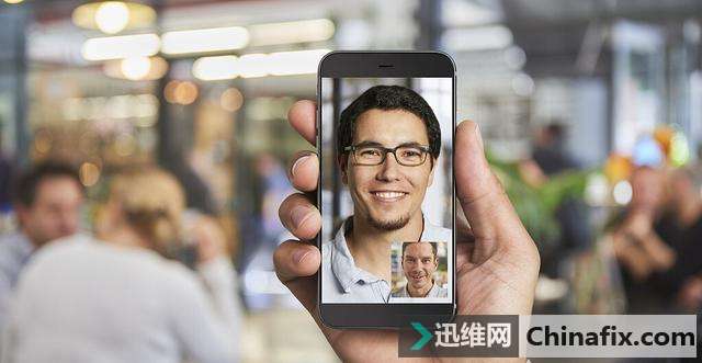 经常出差手机充电时间少,必备2.4A双向快充技术