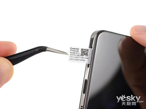 Essential Phone拆解:安卓之父出手不凡!